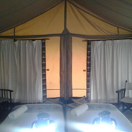 Maili Saba Camp Villa Nakuru Ruang foto