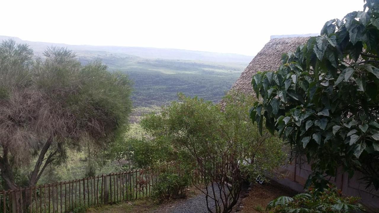Maili Saba Camp Villa Nakuru Bagian luar foto