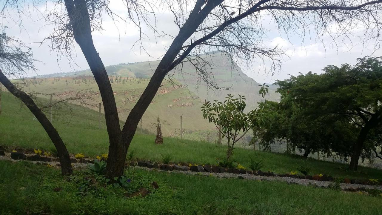 Maili Saba Camp Villa Nakuru Bagian luar foto