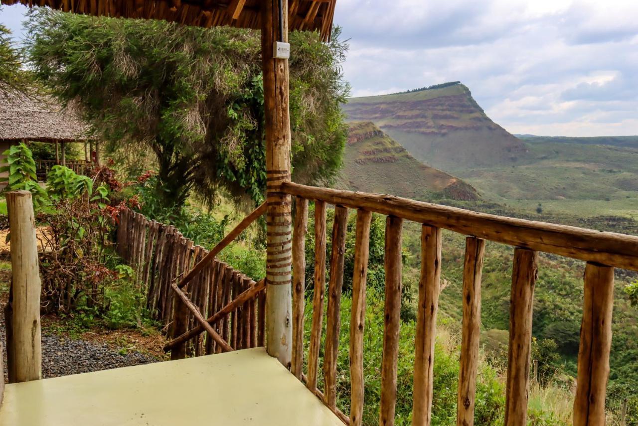 Maili Saba Camp Villa Nakuru Bagian luar foto