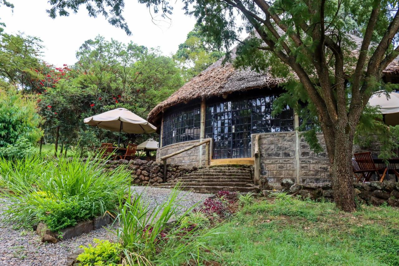 Maili Saba Camp Villa Nakuru Bagian luar foto