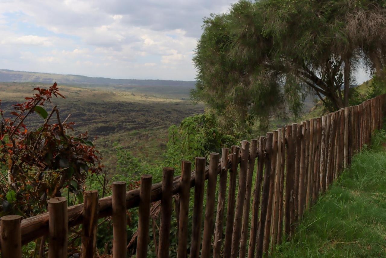 Maili Saba Camp Villa Nakuru Bagian luar foto