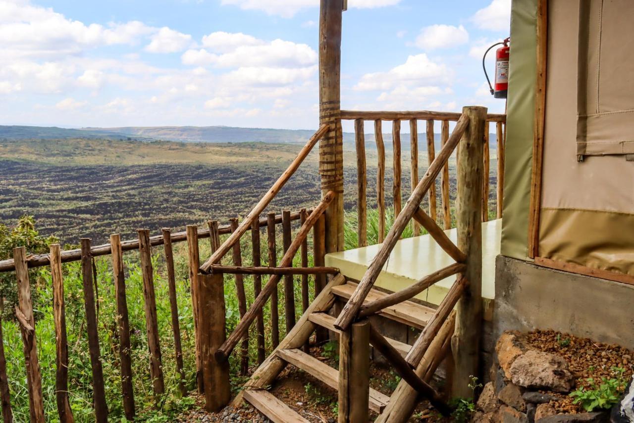 Maili Saba Camp Villa Nakuru Bagian luar foto