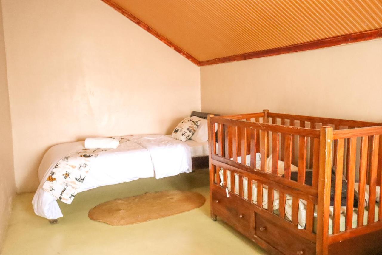 Maili Saba Camp Villa Nakuru Bagian luar foto
