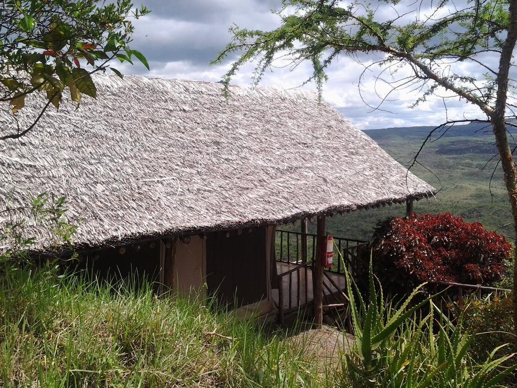 Maili Saba Camp Villa Nakuru Bagian luar foto